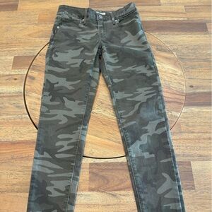 Levi's Camo 711 Skinny Jeans Urban Style